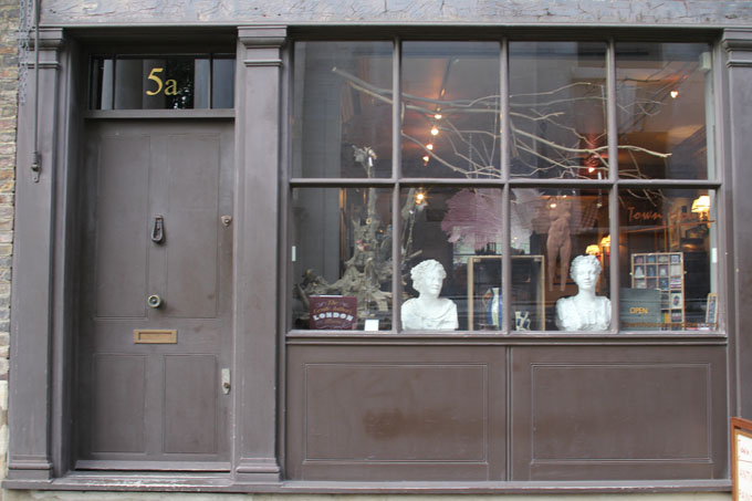 Shoreditch shop, photo by Sania Pell