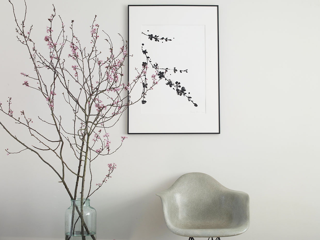 Floral ink drawing by Sania Pell, photo Beth Evans.